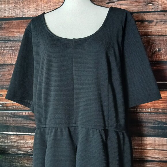 Lane Bryant Midi Dress Plus Size 26 28 Black Textured Pleated Stretch Pockets - Picture 5 of 10